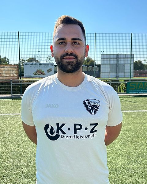 Ali Cicekler