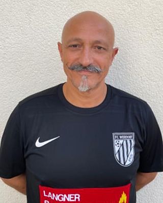 Ayhan Rüzgar