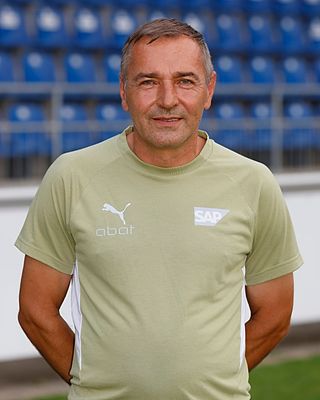 Damir Bazdalic
