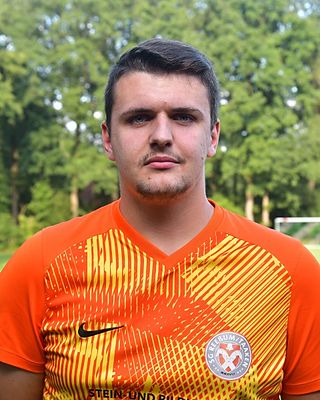 Chris Niklas Holstein