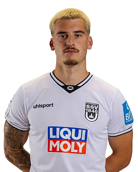 Niklas Castelle