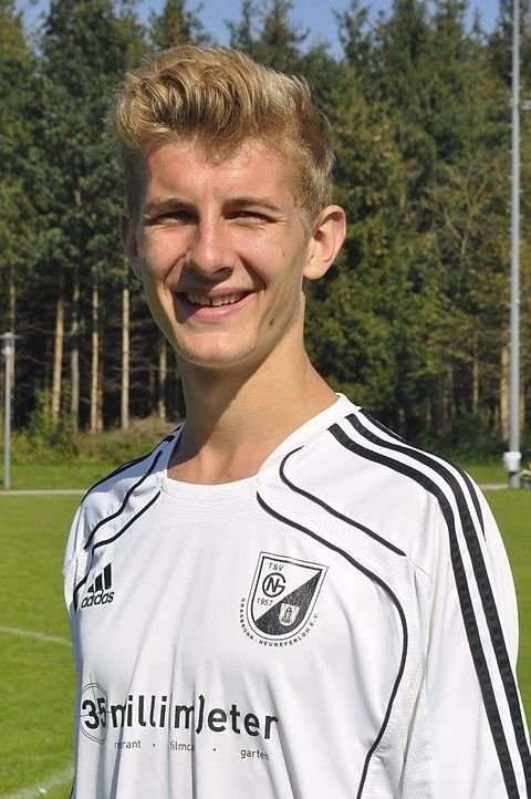 Foto: Portrait: Aron Balla Max Ziegl