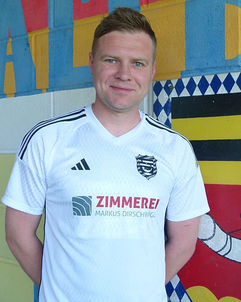 Foto: Helmut Schirdewahn