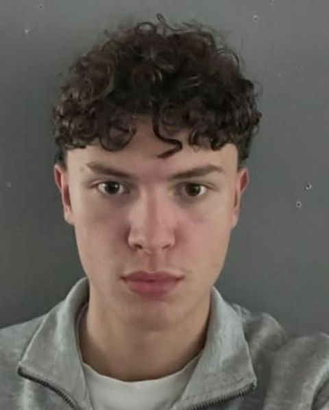 Mic Samuel Hess
