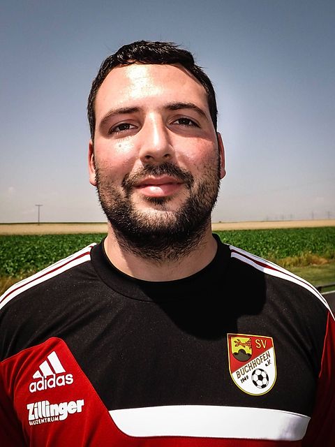 Foto: Bild auf Wunsch gelöscht.