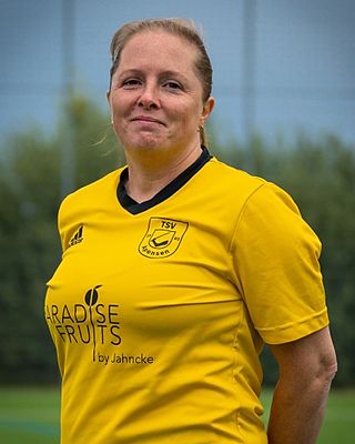 Sabrina Knura
