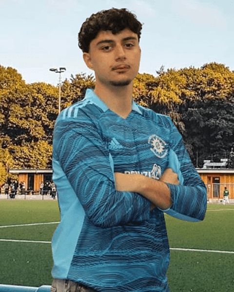 Oguz Aydin Ürkmez