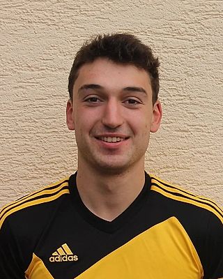 Yannik Erz