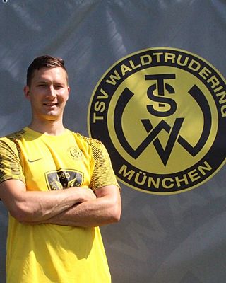 Maximilian Knoecklein