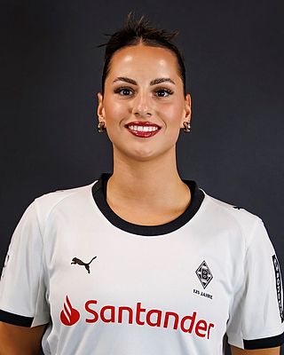 Flaka Aslanaj