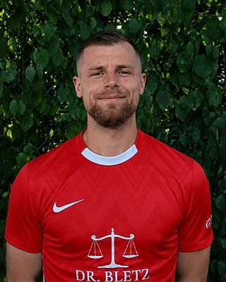 Niklas Becker