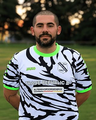 Roberto Firinu