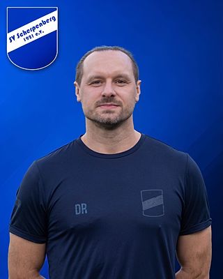 Damian Raczka