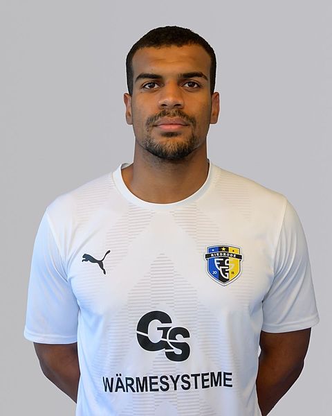 Leon David Atama