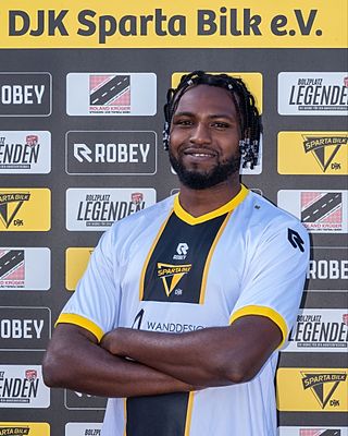 Piesie Bebiako Heder Owusu