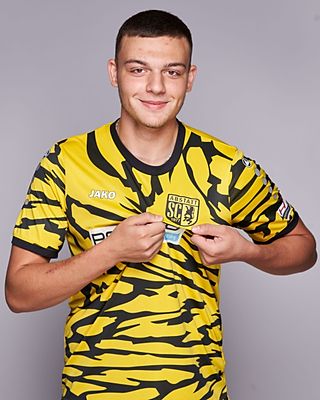 Ehil Öztürk