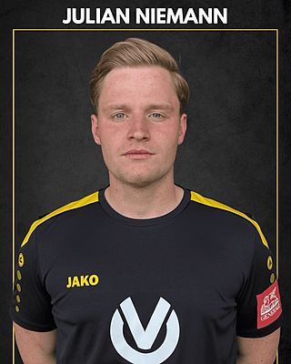 Julian Niemann