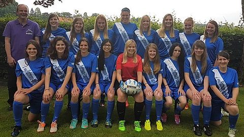 Carsten, Elli, Kathrin, Becci, Fabi, Jana, Lina, Angi, Anna
Janne, Radi, Jenne, Marie, Lena, Jamie, Angela, Melina, April

Auf dem Bild fehlen: Saskia, Nele, Melissa, Bea