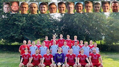 Oben links: Daniel Meyer, Tobias Gömann, Lukas Gerken, Jendrik Koch. Mitte links: Trainer Kai Badenhop, Hagen Leopold, Malte Ludorf, Lennart Rüpke, Adrian Schloen, Tim Skibbe, Steffen Küthmann, Pascal Puckhaber, Steve Kuhlmann, Andre Schappals, Jens Möller und Paul Heumann. Unten links: Nico Reiter, Dustin Kluge, Fabian Lührsen, Marius Krüger, Leon Meyer, Dennis Scharf und Andrej Witmann. Es fehlen von links: Justin Brinkmann, Rene Schappals, Janek von Oehsen, Lars Raabe, Florian Reiter, Nick Britner, Hendrik Hausig, Lukas Wätjen, Igor Gebel, Finn Beisner, Juri Sanoska, Tom Poppen und Mustafa Ölge