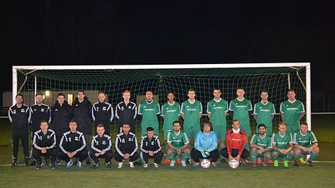 Mannschaft von h.l. O.Erdmann, D.Bache, J.Eckinger,R.Mehrens, G.Meyer, I.Gerhardt, S.Müller, L.Bos, D.Kämmer, D.Buttelmann, P.von Waaden, D.Walter, M.Janssen, 
v.l. D.Winterboer, M.Tesche, O.Kalnins, H.Bal, M.Gode, P.Ciapa, T.Spiekermann, F.Büsing, M.Tekin, A.Eissen, D.Breuhahn.
es fehlen: T.Klimat, K.von Soosten, K.Breuhahn, S.Hertzel, M.Freier, P.Sosath