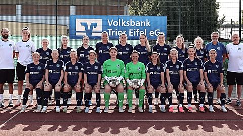 Mannschaftsfoto: Frauen - 1. Mannschaft - TuS Issel - Saison 26/27