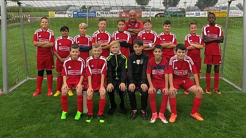 Hinten von links Pavle Palalic,Robert Tuleja,Tim Rettermeier,Domenico Perrone,Lorena Pavlovic,Trainer Luigi Mignogna,David Naujocks,Taha Bilgü,Leart Morina und Victory Alile. Vorne von Links Gervalla Rinor,Jonas Huber,Lukas Mußack (Torhüter),David Halama (Torhüter),Ali Yilmaz und Bartu Karakol.Es fehlt auf dem Bild Co Trainer Benjamin Mignogna