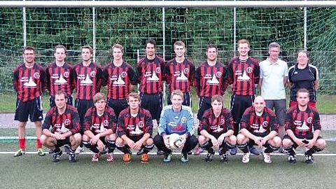 Hintere Reihe von links: Trainer Kai Plogmann, Stefan Hormann, Kai Spreckelmeyer, Jan Schriever, Martin Witte, Timo Pax, Steffen Plogmann, Michael Kampe, Betreuer Manfred Kröger, Fitness-Coach Nicole Hehemann 

Vordere Reihe von links: Torben Plogmann, Steffen Schneider, Bastian Kohmäscher, Stefan Franke, TimoLauxtermann, Christian Rode, Tobias Hobelmann 

Es fehlen: Marlon Leuenberger, David Kriege, Philipp Harbecke, Lukas Berstermann, Andre Konersmann, Kai Berelsmann, Malte Dransmann, Fabian Kerk