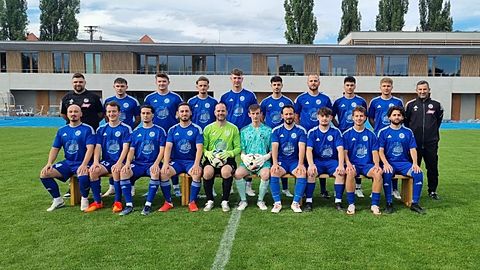 Oben v.l.: Schnell, Vlasic, Rohlfing, Bytyci, Schumacher, Magalu, Kalkan, Tsaoussidis, Blessing, Anastasakis
Unten v.l.: Kaplan, Hecht, Fiscella, Saran, Schnaufer, Kauffmann, Papavramidis, Skrijelj, Russky, Cali