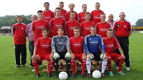 vorne von links nach rechts: Marc Filip, Christoph Bollmann, Frank Placke, Till Puncak, Patrick Beinke
mitte von links nach rechts: Julian Schimpf, Marc Flottemesch, Jan-Malte Hartwig, Daniel Wiesner, Max Tolischs, Betreuer Friedrich Pruß
hinten von links nach rechts: Trainer Frank Baier, Teammanager Peter Buschermöhle, Dato Romanovi, Andrej Homer, Philipp Seggelmann, Bastian Kiese, David Moormann, Betreuer Jochen Klenke
auf dem Bild fehlen: Daniel Heimann, Christopher Banko, Sven Schwerdt, Gugo Tamjoan, Daniel Knuth, CoTrainer Thomas Steinkamp