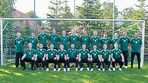 o.R. - G. Hülsen (Betreuer), L. Söhl, Jannik Beckmann, Jannes Beckmann, Thorben Fontes, S. Podendorf, M. Kahrs, M. Tiedemann, M. Wilkens, M. Hinck, Till Fontes, I. Weber (Trainer)
u.R. - L. Denef, J. Brünjes, M. Meyn, M. Brünjes, C. Meyn, S. Hauschild, T. Jungclaus, V. Fontes, M. Dzubba 

Es fehlen: F. Brüns, M. Brüns, P. Müller, P. Bohling, T. Podendorf, N. Meyer, J. Michaelis, L. Wesch, J. Kappel, J. Wichmann