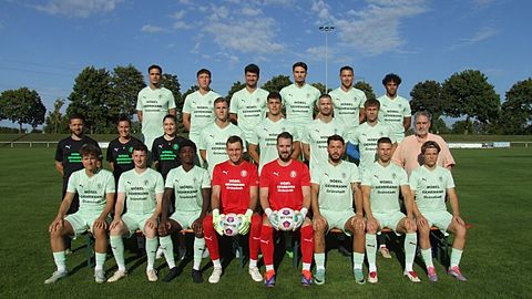 P. Gehrmann,, L. McColgan, L. Manneck, L. Jenden, T. Dörrschuck, V. Morgan

Trainer N. Müller, CoTr. R. Konrad, Physio K. Cosic, D, Gerber, R. Gerber, Y. Niemann, A. Dorn, sport. Leiter M. Kußmann

J. Pollok, M. Maurer, J. Ugorji, M. Schäfer, L. Dößereck, M. Sorg, M. Czekalla, E. Jülly