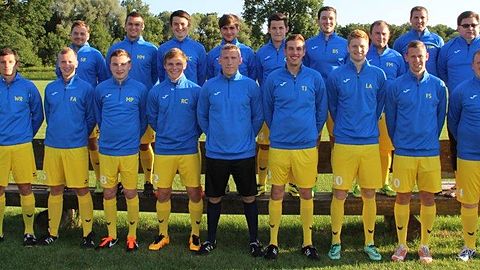 H.v.l.n.r
Bela Schreiter, Lukas Schmidt, Christian Kohn, Vincent Hölzlwimmer, Thomas Graßl, Stefan Betz, Michael Frühauf, Mathias Haider, Alexander Klug

V.v.l.n.r
Trainer Robert Wanka, Andreas Fraunhofer, Patrick Müller, Christoph Ruppert, Manuel Gebhart, Johannes Trostl, Lukas Köhler, Stefan Fraunhofer, Tim Siebenhaar