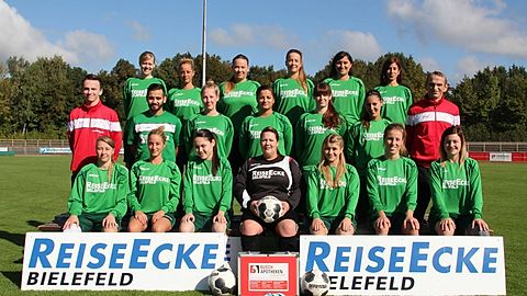 Oben vlnr: Linda Gering, Christina Wylezalek, Stefanie Caroline Schmager, Rebecca Schmager, Fernanda Bernadette Vollmer-Ayala, Bahar Akgöz
Mitte vlnr: Philip Ettrich, Kayan Kaya, Anna Elbracht, Sinem Dogan, Charleen Acikelli, Stella Aloui, Thomas Ettrich
Unten vlnr: Sindy Kaminski, Sandra Wylezalek, Melanie Wan, Madlene Kapsch, Mona Nakunst, Lena Niestegge, Michelle Gnatzy