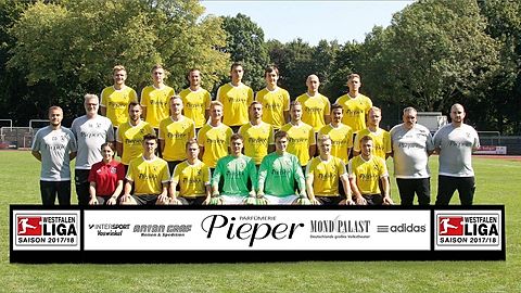 Hintere Reihe (v.l.): Josse Gerick, Dawid Ginczek, Sven Preissing, Alexander Schlüter, Thomas Schmitter, Mathias Tomaschewski, Timo Wnuk.
Mittlere Reihe (v.l.): Co-Trainer Sebastian Westerhoff, Trainer Holger Flossbach, Besim Kasumi, Marius Nolte, Patrick Preissing, Peter Rios-Pfannenschmidt, Stephen Lorenzen, Daniel Liguda, Christian Melchner, Zeugwart Dirk "Skubi" Skupsch, Team-Supporter Dennis Golla

Vordere Reihe (v.l.): Physiotherapeutin Michelle-Pia Szczudlinski, Dzenan Pilica, Jerome Juskowiak, Ben Zulecher, Sören Gerlach, Nick Ruppert, Niklas Baf

Es fehlt: Kim Völkel