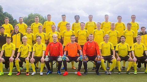 obere Reihe v.l.n.r.:Johannes Meuter, Timo Thäter, Matthias Globisch, Philipp Roschmann, Marvin Geissler, Jean-Claude Mangangula, Jonas Krieger, Maximillian Schön, Jan Schinke, Lirim Iberdemaj
mittlere Reihe v.l.n.r.: Trainer Dalibor Dobras, Co-Trainer Christian Höller, Julian Schnock, Marcel Bödeker, Andreas Krieger, Lukas Dressler, Hendrik Aßhorn, Maximilian Dressler, Clemens Hahne, Kristoffer Lemm, Fitness-Trainer Lukas Solf
untere Reihe v.l.n.r.: Marcel Gilliam, Andreas Riße, Sven Nitsch, Matthias Gatzka, Sullivan Sadzic, Tobias Schriddels, Jonas König, Robin Geissler, Fabrizio Antonaci, Nick Schell, Nico Becker 
Es fehlt: Betreuer Alexander Schneider