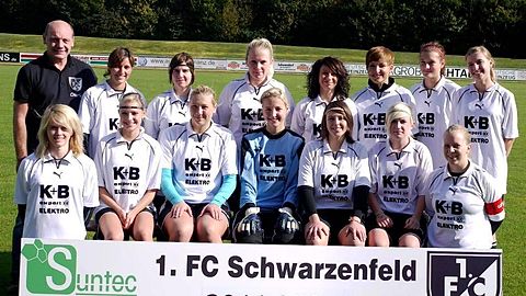 Stehend v. l.: Trainer Bernhard Duschner, Kristina Manner, Sabrina Baumann, Johanna Hofmeister, Isabella Fuchs, Stephanie Meier, Melissa Schubert, Kerstin Feldmeier
Sitzend v. l.:  Julia Ziermeier, Annika Singer, Magdalena Glaab, Desiree Duschner, Ronja Luber,Nadine Hasenkopf, Michaela Grassmann