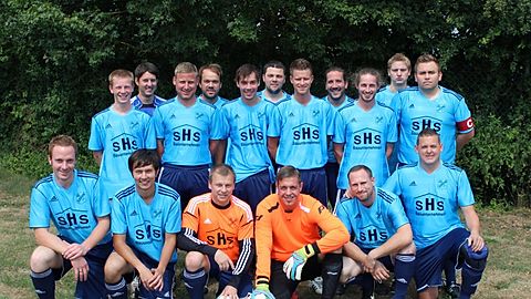 hintere Reihe von links: Felix Wende, Stefan Rau, Matthias Hopf, Daniel Töpfer, Max Wieser, Manuel Dehn, Matthias Pflanz, Johannes Gloning, Heiko Engel, Timo Bruckmeier, Florian Schnell
vordere Reihe von links: Simon Radler, Peter Rau, Heiko Wende, Chris Tauche, Florian Feistle, Ralf Lechner