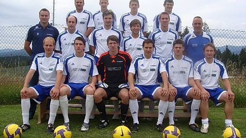 hintere Reihe von links: Markus Schmid, Mario Seeliger, Andreas Tanzer, Werner Nußhardt
mittlere Reihe von links: Trainer Klaus Eder, Klaus Habereder, Matthias Thoma, Manuel Prosser, Thomas Fürst, Abteilungsleiter Walter Boxleitner
vordere Reihe von links: Andreas Eberl, Michael Niedermeier, Stefan Fürst, Andreas Schmid, Johannes Schmid, Armin Wensauer
es fehlt auf dem Foto: Johannes Tauber, Thomas Poxleitner, Josef Scheichenzuber, Michael Euler, Andreas Poxleitner