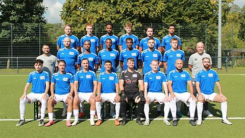 Mannschaftsfoto: Herren - 2. Mannschaft - CfB Ford Köln-Niehl 09/52 - Saison 25/26