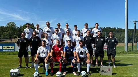 2.Mannschaft 2024/2025
Obere Reihe: 
K.Weich,L.Kroke,P.Schmitt,P.Lehnertz,C.Beicht,N.Pütz,
L.Seer,S.Vitali 
Mittlere Reihe:
Betreuer Y.Müller,Betreuer C.Varga,K.Bintener,F.Wallrich,M.Collet,L.Thinnes,Coach F.Boes,Coach T.Berg,D.Felten
Untere Reihe: 
R.Bremer,E.Ludwig,P.Schmitt,Y.Bernardy
Es fehlen: 
M.Frenz,T.Schweissthal,P.Tholey,M.Fixemer,P.Wagner,L.Wagner,D.Maas,F.Kahl,T.Kopp,J.Hoffmann,A.Gliedner