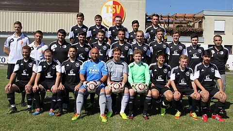 Robert Huber, Matthias Zinkl, Ilker Türkcan, Fatih Ucan, Josef Polster (h.v.l.), Spielertrainer Herbert Huber, Co-Trainer Toni Eiser, Sportleiter Cemil Sahin, Burak Turgut, Taner Tonbil, Marco Santangelo, Michael Subatzus, Thomas Kaußner, Jonas Bauer, Tolga Altuntas, Cem Sahin (M.v.l.), Tom Leitl, Simon Niedermeier, Daniel Hartmann, Muhammet Cengiz, Patrick Bauer, Andreas Wagenhofer, Florian Hagenberger, Christian Harsch, Murat Gürcü (v.v.l.). Es fehlt Murat Altuntas.
