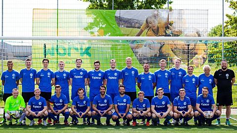 Kader: 
o.l. Nathan Davis, Stefan Hamann, Maximilian Gehron, Jan Filo Schmitt, Florian Rothenstein, Fabian Jacob, Simon Rothenstein, Tim Linnert, Dennis Sommerer, Manuel Linnert, Aiko Kurt Metzger, Jan Metzger, Peter Kissel(Spielerbetreuer), Tino Richter(Trainer), 
u.l Manuel Schuster, Dennsi Moos, Florian Lück, Pascal Denkhaus, Philipp Beck, Soner Balaban, Robin Thyrauer, Kevin Schuster, Steffen Geipert, Lukas Trinks