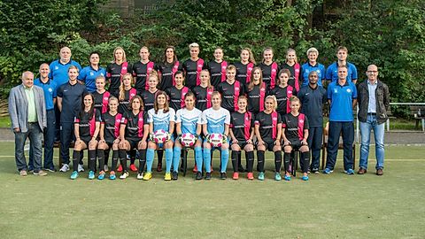 First Row (L-R): Willi Wissing, Irini Ioannidou, Henrike Sahlmann, Charline Hartmann, Jil Struengmann, Lisa Weiss, Kari Naerdemann, Vanessa Martini, Ina Mester, Linda Dallmann. Second Row (L-R): Markus Hoegner, Heiko Tobias, Madeline Gier, Margarita Gidion, Janina Meissner, Sara Doorsoun, Lea Schueller, Isabelle Wolf, Katharina Leiding, Dominique Janssen, Erskine Baker, Andreas Krueger, Axel Schaefer. Third Row (L-R): Detlef Drame, Eveline Neuhaus, Isabel Hochstein, Sabrina Doerpinghaus, Caroline Hamann, Sarah Freutel, Lena Ostermeier, Jacqueline Klasen, Katharina Wisskirchen, Lara Masloch, Kirsten Schlosser, Gero Saurenhaus