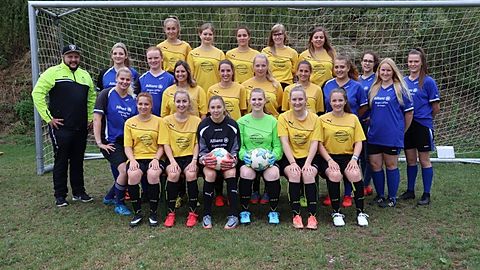 h.R.v.l.n.r.: Lenkeit Mareike; Löffler Anna Lena; Paul Jessica; Mutscheller Jessica; König Julia
m.R.v.l.n.r.: Schauer Patrick (Trainer); Löffler Sarah; Stöckler Michaela; Reck Franziska; Lutz Christina; Kieferle Sandra; Störkle Leonie; Rauch Selina; Ziegler Anna-Lena; Reck Sarah; Boden Nathalie; Eisele Amelie
v.R.v.l.n.r.: Paul Annika; Zembrod Laura; Bixel Anna Maria; Speh Tanja; Hanke Nina; Maier Gina