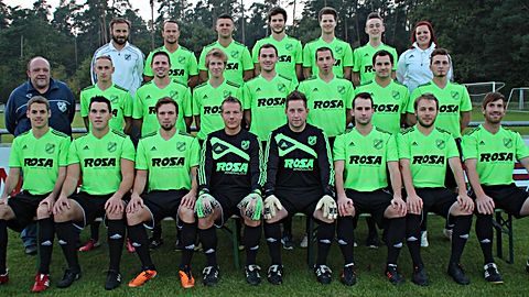 1. Reihe v. l. n. r.: Trainer Günther Müller, Sabestian Wesoly, Marcel Donko, Marco Schmieg, Philipp Dorn, Tobias Hain, Betreuerin Stefanie Saupe
2. Reihe v. l. n. r.: Teammanager Uwe Saupe, Oliver Schindzielorz, Thorsten Dexl, Patrick Zürner, Nick Macrea, Christian Eicher, Max Barnasch, Marco Di Bella
3. Reihe v. l. n. r.: Oliver Feiertag, Andreas Thomanek, Lukas Sanders, André Schuster, Markus Giesler, Reiner Sartison, Alexander Zimmermann, Spielertrainer Ender Yanik 

Es fehlen: Michael Wening, Florian Petratschek, Marc Oster, Assimiou Kolor;