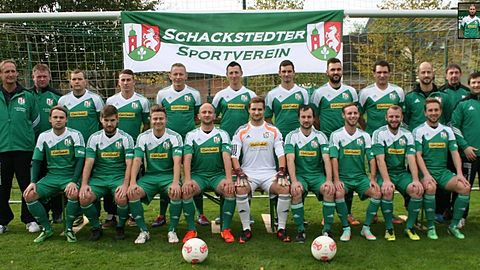 Hintere Reihe von links: Physiotherapeut Chris Buhrau, Co-Trainer Peter Weging, Thomas Schütze, Sebastian Horner, Thomas Müller, Maik Behrens, Sven Rockmann, Tobias Reiners, Roy Falke, Co-Trainer Frank Ulbricht, Mannschaftsbetreuer Fred Hannemann, Nico Baade

Vordere Reihe von links: Präsident Andreas Gerstenberger, Dominique Bauer, Weliko Paul, Martin Dittrich, Uwe Reitmann, Florian Block, Robert Gretzschel, Steve Elle, Denny Sondergeld, Tommy Fischer, Trainer Alexander Rebel

Es fehlen: Mannschaftskapitän Michel Pilz, Marvin Vatthauer und Patrick Hahn