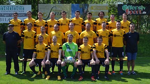 Hinten v.l.: Peter Kunz, Mario Schneider, Dennis Lippitz, Jan Isele, Maximilian Bercher, Daniel Carpentier, Dennis Vonderstraß, Hakan Sari, Martin Briem, Simon Kemmet

Mitte v.l.: Michael Heinelt (Trainer), Alexander Scharn, Thomas Briem, Sascha Ivkovic, David Unold, Martin Ioan Valentin, Julian Mortensen, Severin Kenk, Willi Garcia (Co-Trainer)

Vorne v.l.: Moses Scherer, Jonas Kenk, Patrik Vonderstraß, Andreas Zimmer, Dominik Briem