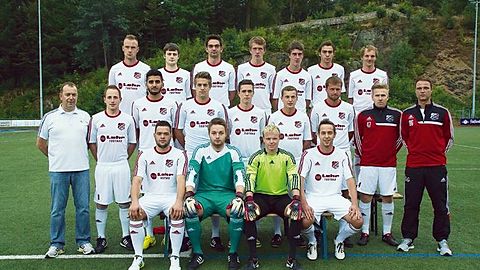 hinterer Reihe von links: Gordon Theil, Marc Steinebrunner, Matthias Steinebrunner, Jonas Krumm, Dominik Pfeifer, Luca Lindenthal, Sebastian Rabb

mittlere Reihe von links: Markus Kiefer, Stefan Asal, Ismail Demirci,Christian Kiefer, Yannik Lais, Johannes Walleser, Tim Behringer, Ben Förste, Dominic Günther

vordere Reihe von links: Kevin Weiß, Christian Held, Jörg Behringer, Tobias Schulz