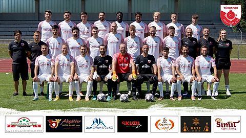 1.Reihe o.v.l. Onur Cumur, Özhan Aksoy, Georgios Srigiannidis, Liridon Elezaj, Maxwell Owusu, Awet Kidane, Jannik Wiener; Antonio Tomic Bobas, Niko Passaro.
2.Reihe m.v.l. Trainer Ünal Demirkiran, Sportl. Leiter Salvatore Marino, Baris Durmuz, Olcay Kücük, Yavuz Tuna, Michael Turkalj, Karlo Pindric, Antonio Pangallo, Emre Korkmaz, Co-Trainer Ismail Tasgin, Co-Trainer Halil Korkmaz, Torspieler-Trainerin Lisa Hartmann.
untere Reihe v.l. Miguel Malheiro, Timo Barwan, Tobias Weibler, Volkan Maden, Jonas Gebauer, Ediz Özer, Kadir Nergiz, Alper Bagceci, Ilir Tupella