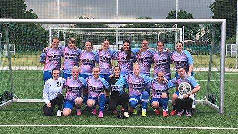 Mannschaftsfoto: Frauen - 1. Mannschaft - FC Cuxhaven - Saison 25/26